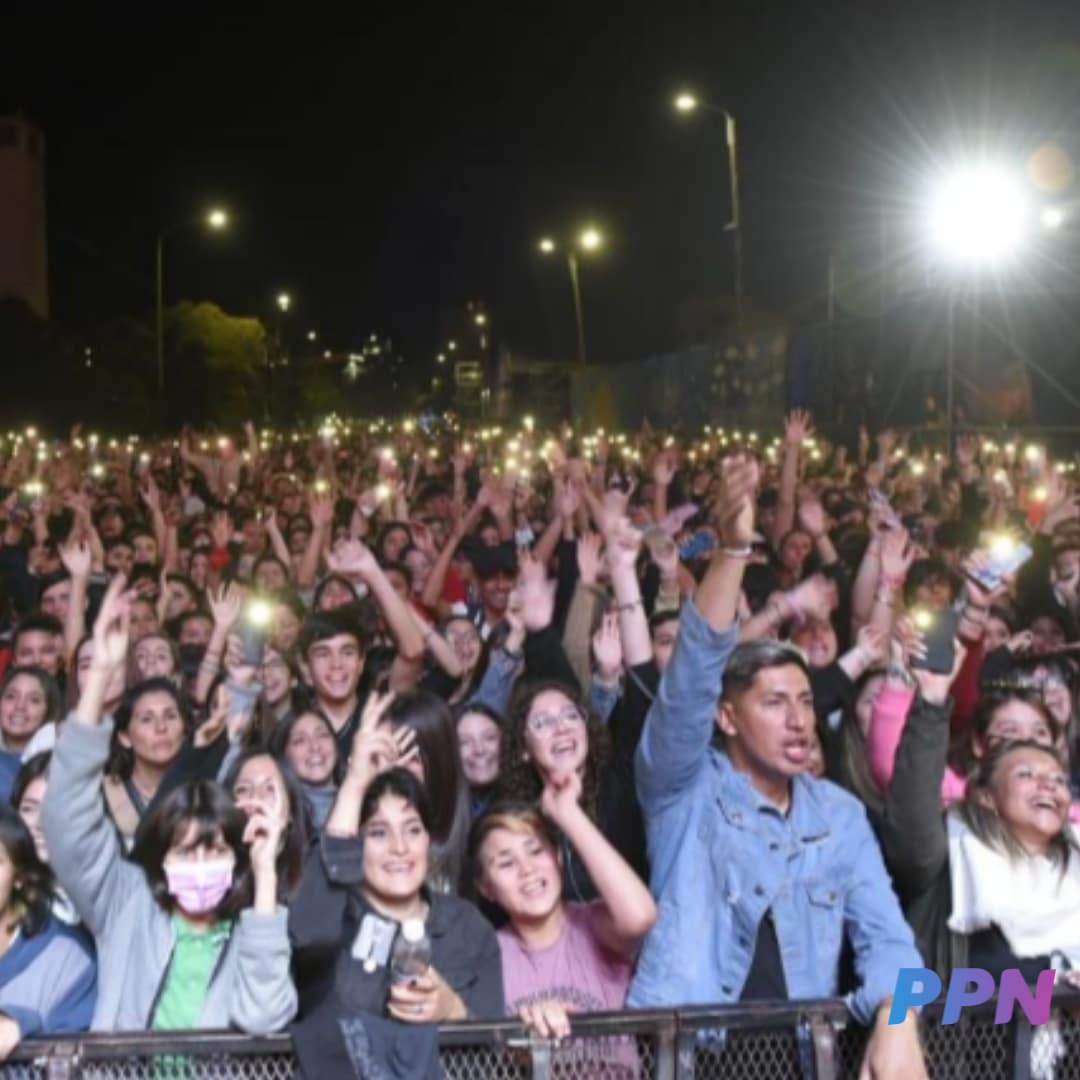 50.000 personas pasaron por el primer día de la Fiesta del Camarón y el Langostino