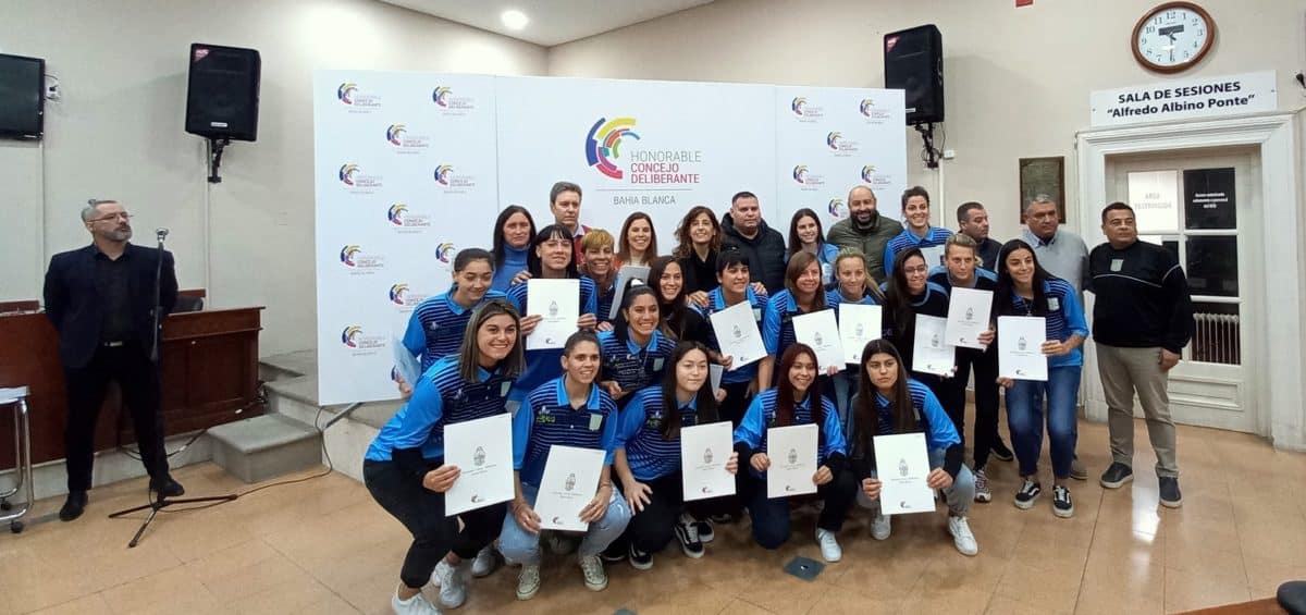 “Reconocimiento Ciudad de Bahía Blanca” para el equipo femenino de fútbol de la Liga del Sur