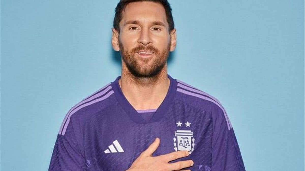 Oficializaron la nueva remera suplente de la Selección argentina para Qatar 2022