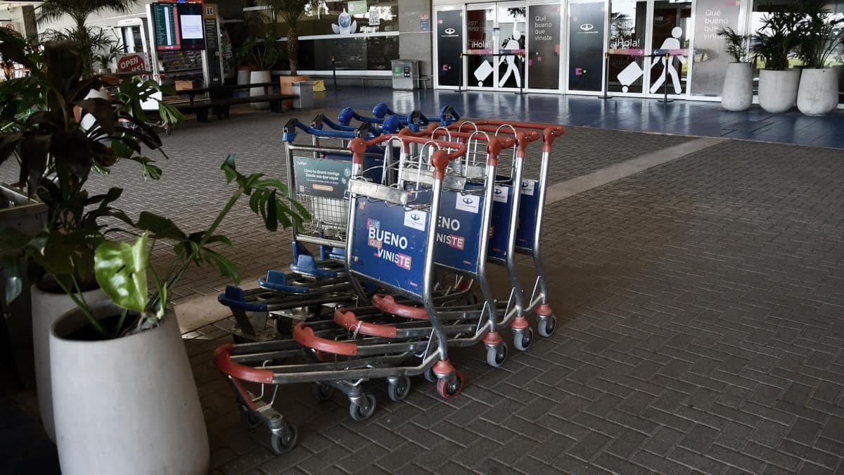 Paro del personal aeronáutico: 35.000 pasajeros afectados y varios vuelos cancelados