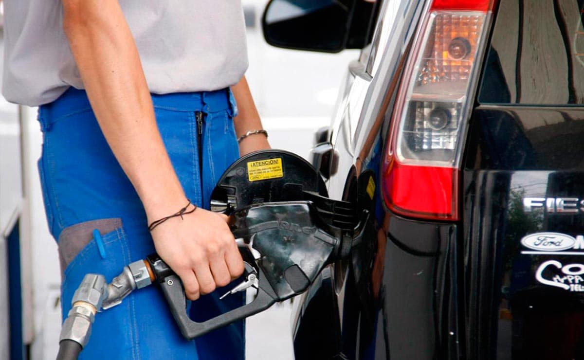 Aplazaron la suba de impuestos en combustibles