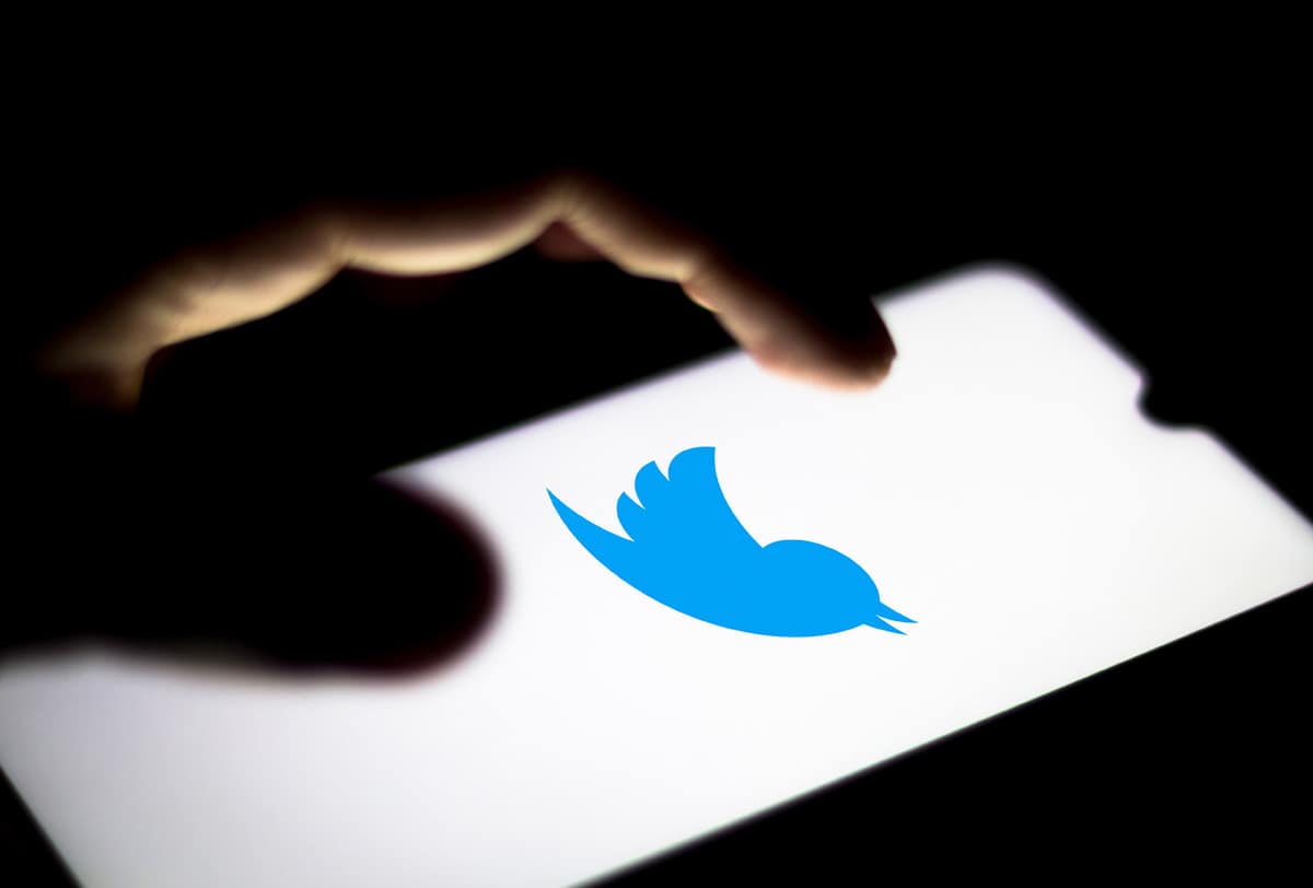Coautoría en Twitter: cómo publicar el mismo mensaje desde dos cuentas