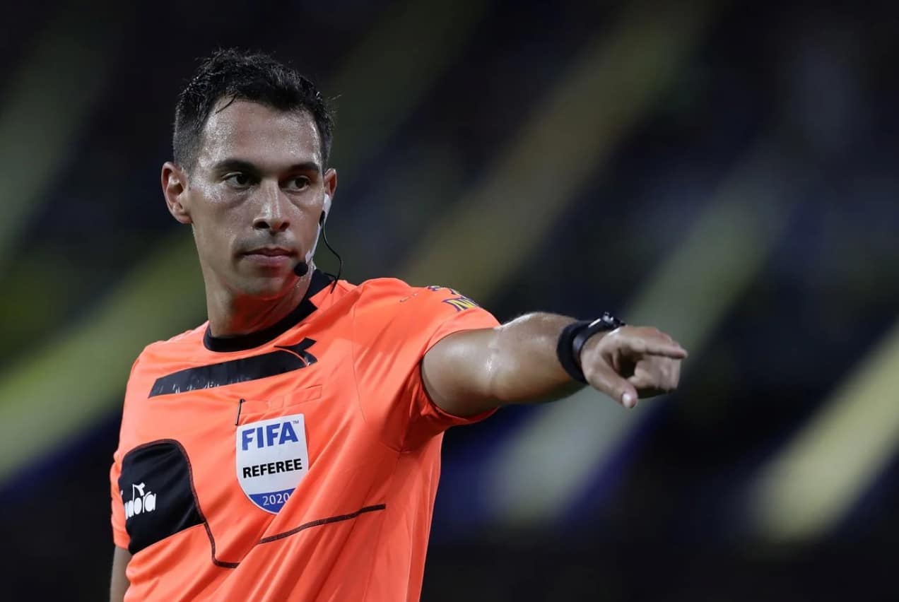 El bahiense Facundo Tello será el arbitro del Superclásico argentino