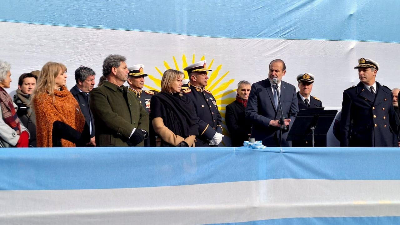 La Presidente del H.C.D. participó del Acto Oficial por el 208° Aniversario de la Independencia