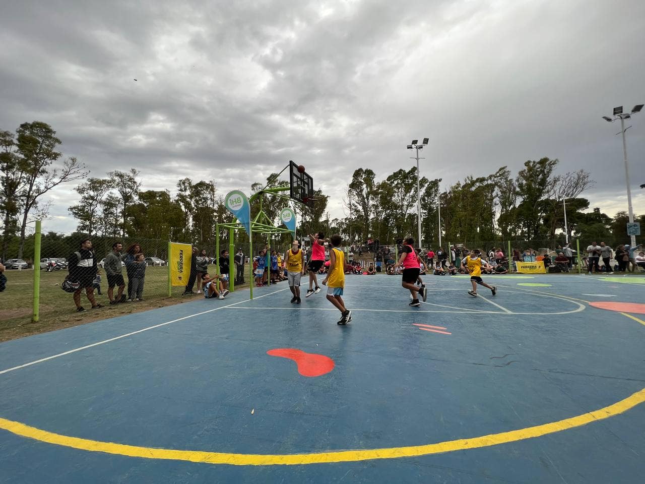 El Municipio construyó 16 canchas de básquet e inaugurará 6 más
