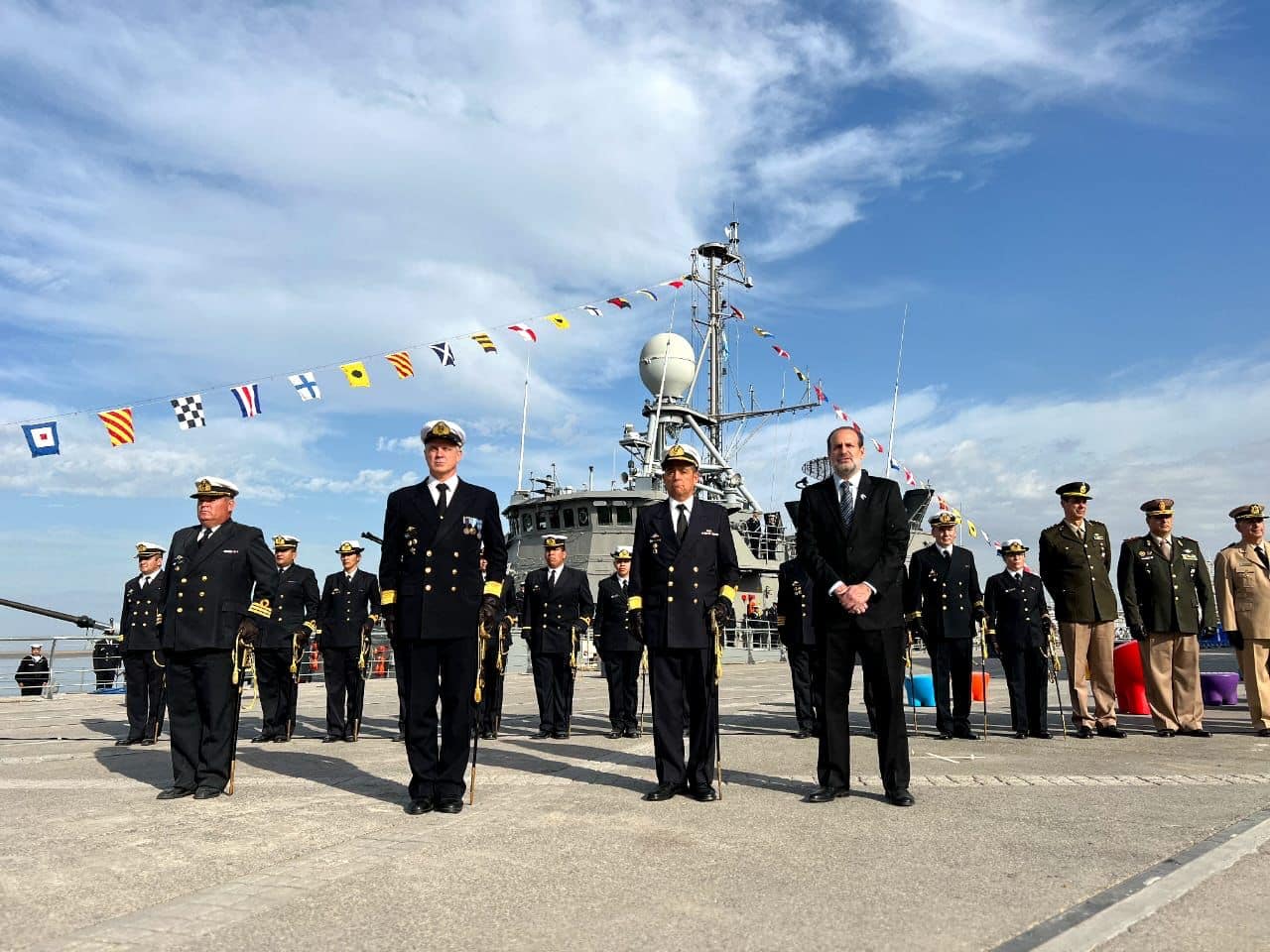 EL DÍA DE LA ARMADA SE CELEBRÓ EN EL PUERTO DE BAHÍA BLANCA