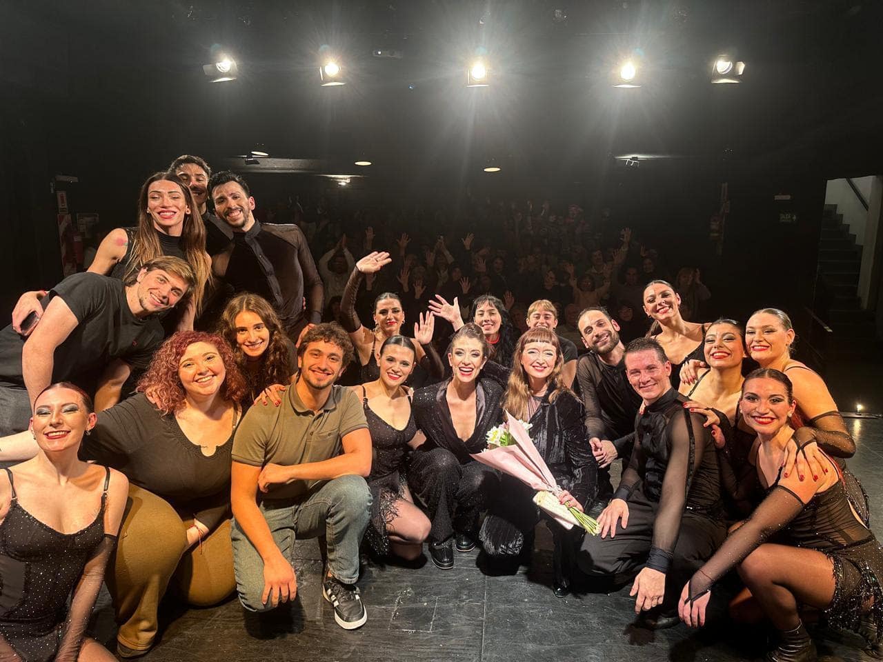 A SALA LLENA, ESTRENÓ “LADO B” DE FLORENCIA CELLA