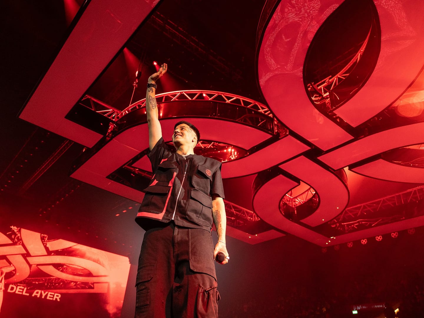 Duki hizo historia en el Arena: un show épico que encendió a miles de fans