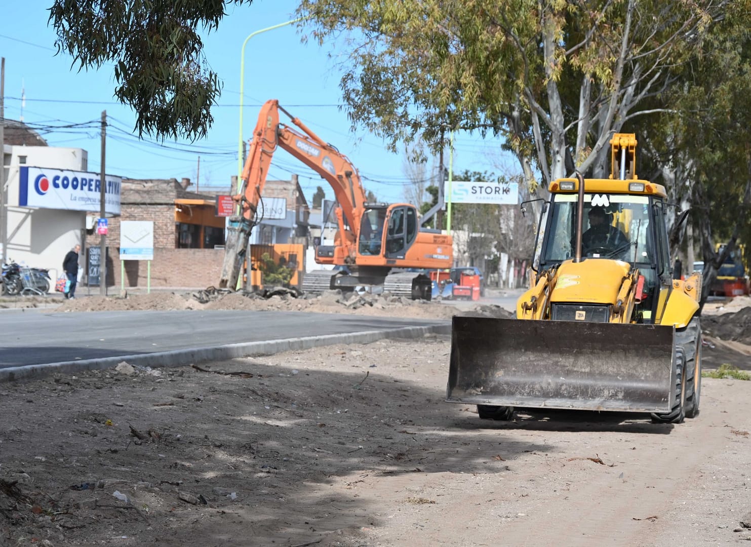 El intendente supervisó el avance de obras en avenida 14 de Julio
