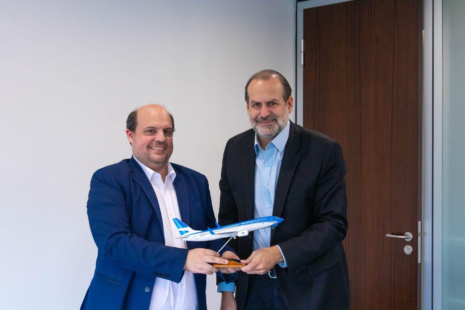 PABLO CERIANI Y FEDERICO SUSBIELLES ANUNCIARON MÁS VUELOS PARA BAHÍA BLANCA