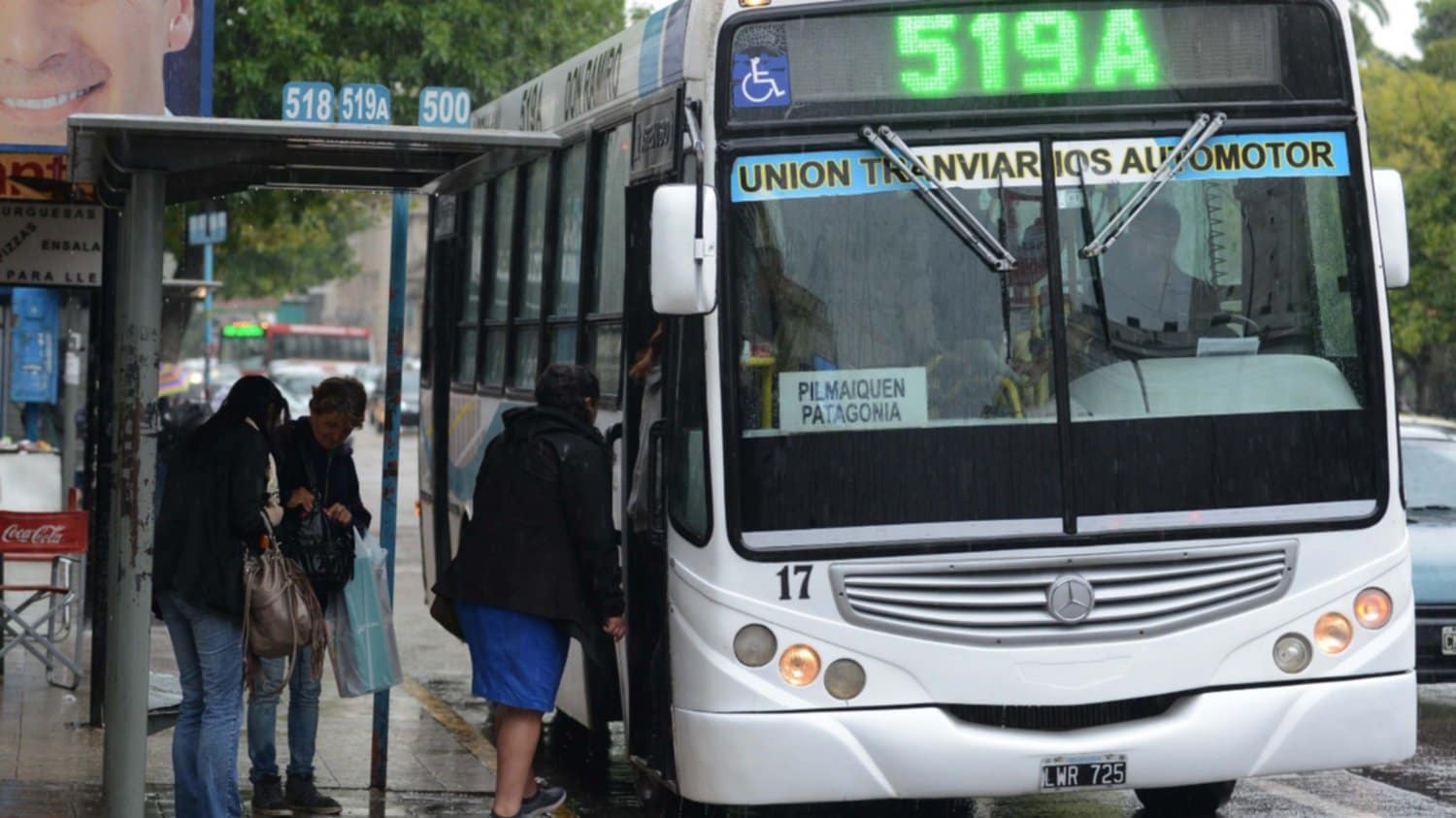 Cortan una calle céntrica y 9 líneas de colectivo cambiarán su recorrido mañana