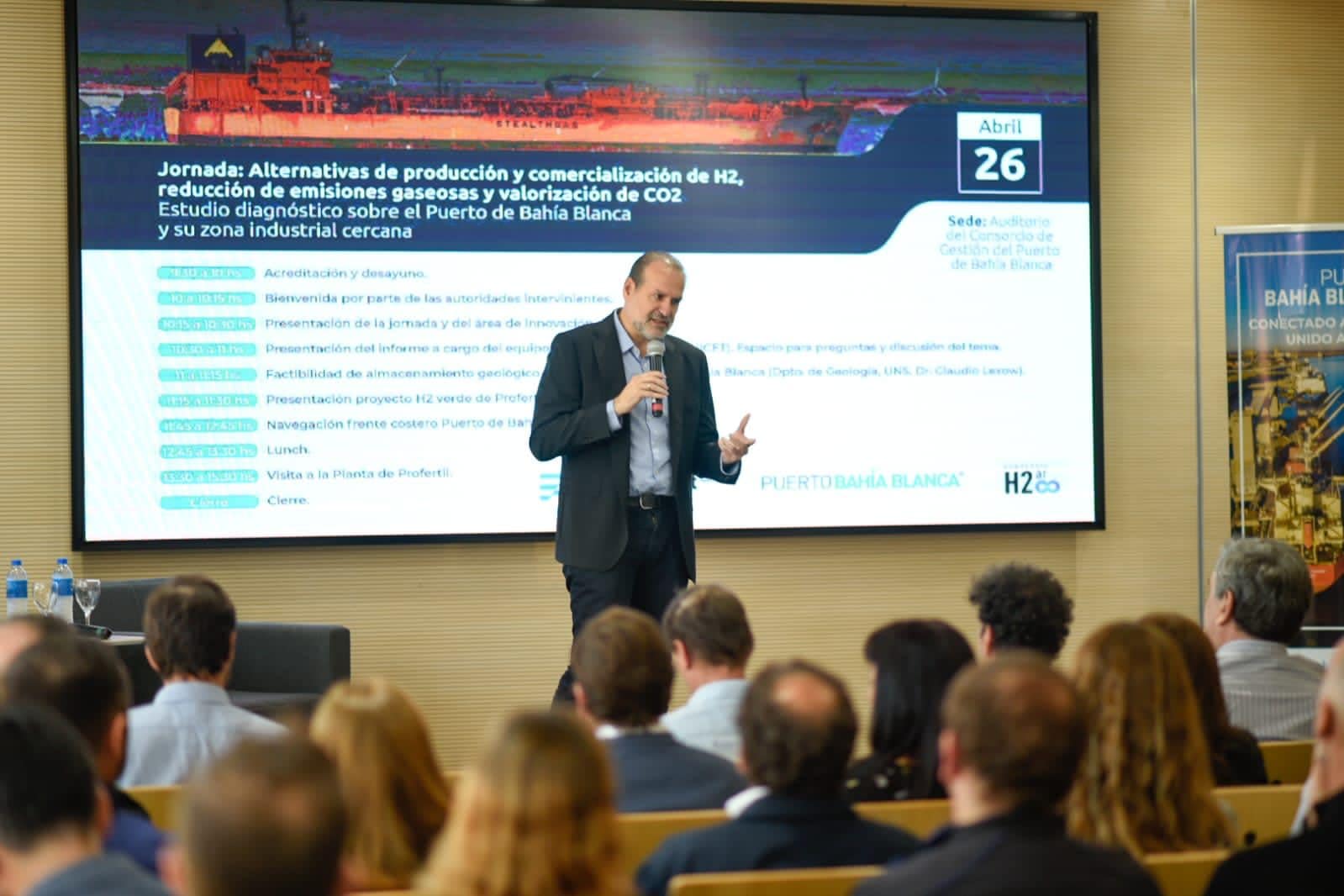 EL PUERTO DE BAHÍA BLANCA ORGANIZÓ LAS JORNADAS PARA BUSCAR ALTERNATIVAS A LA REDUCCIÓN DE EMISIÓN DE CARBONO