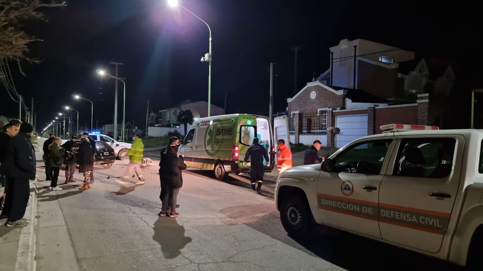 Un motociclista debió ser trasladado luego del choque con un auto
