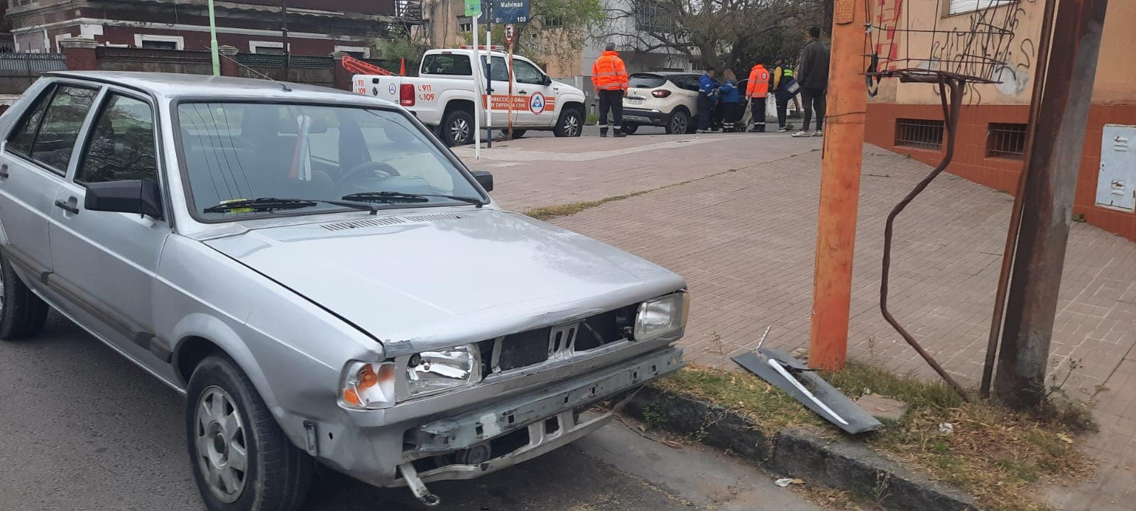 Una mujer debió ser trasladada por un choque en Avenida Colón y Malvinas Argentinas