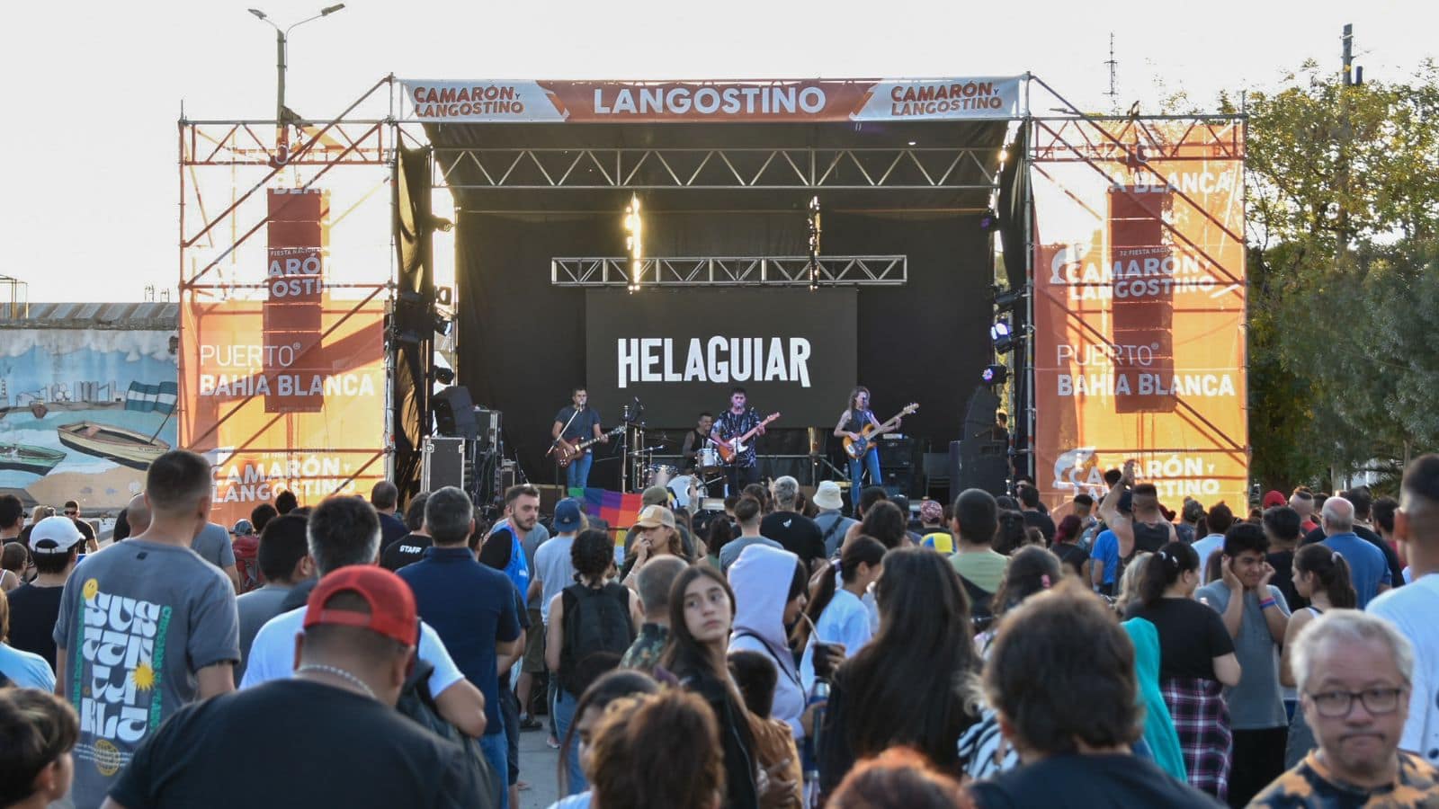 LA TRADICIÓN CONTINÚA: CON GRAN CONVOCATORIA SE REALIZÓ LA 32° FIESTA NACIONAL DEL CAMARÓN Y LANGOSTINO