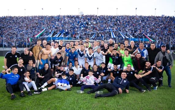 Vélez es finalista de la Copa de la Liga