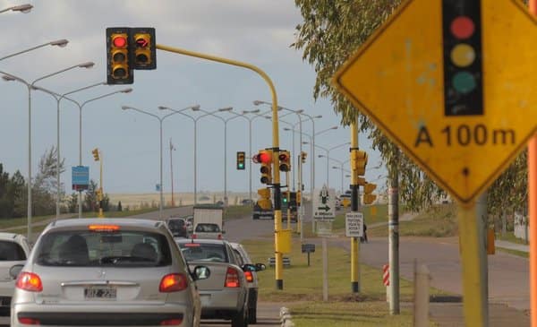 Por cortes de electricidad que afectan a los semáforos, piden circular con precaución por la ciudad