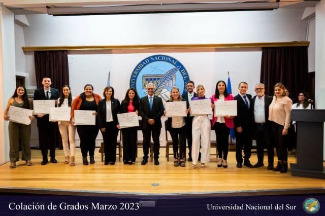 Nuevo acto de colación de grados en la UNS