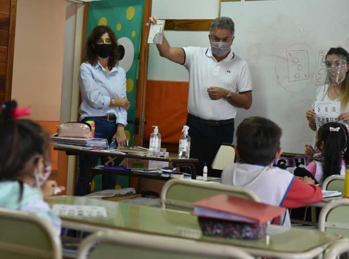 Gay: “Es indispensable que esta semana los chicos vuelvan a las aulas”