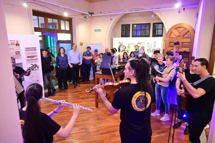 Se llevo a cabo la primera edición de la Feria de la Música 2024 en Bahía Blanca