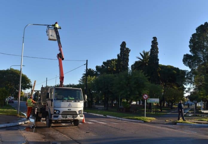 Bahía ya cuenta con más de 7000 artefactos de iluminación LED