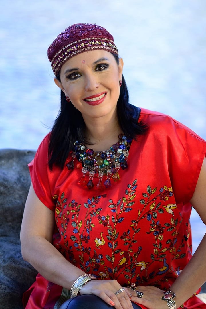 Jimena Latorre se presenta en Rosario