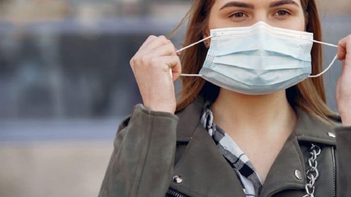 Remarcan la importancia de seguir usando barbijo al aire libre si no se puede mantener distancia social