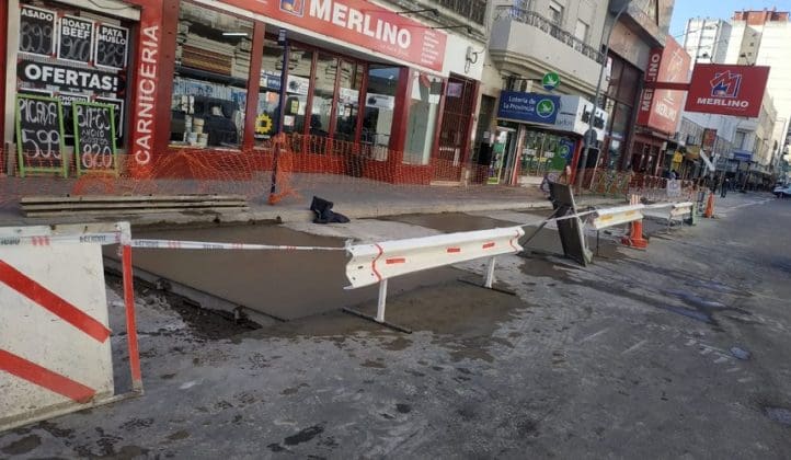 Corte de tránsito en la primera cuadra de Brown