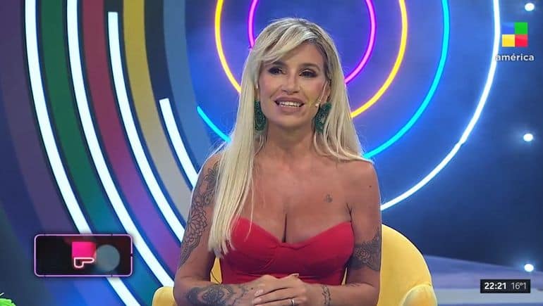 Denunciaron a Florencia Peña por el contenido de su programa