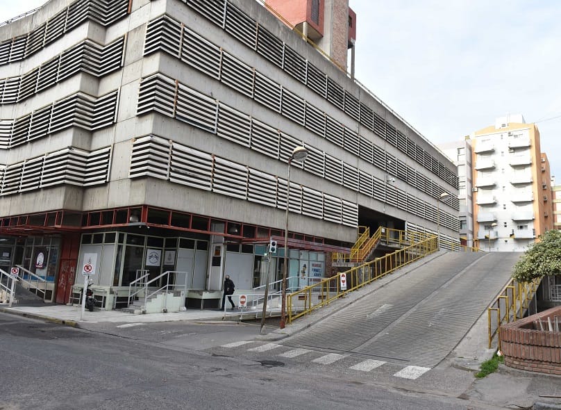 Cambio de sentido de circulación vehicular en sector del Mercado Municipal