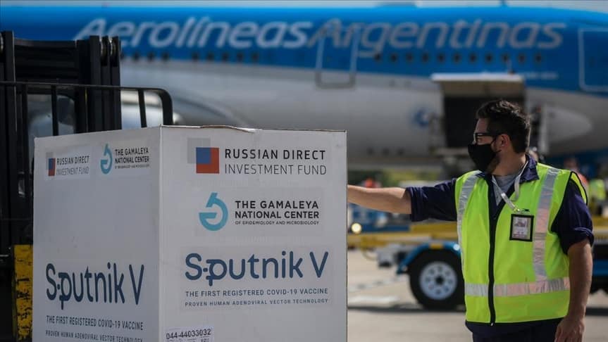 Partió un nuevo vuelo de Aerolíneas Argentinas en busca de vacunas Sputnik V