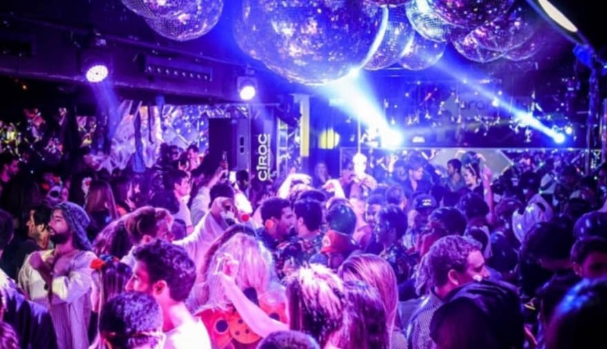 Desde este viernes queda habilitada la apertura de boliches bailables