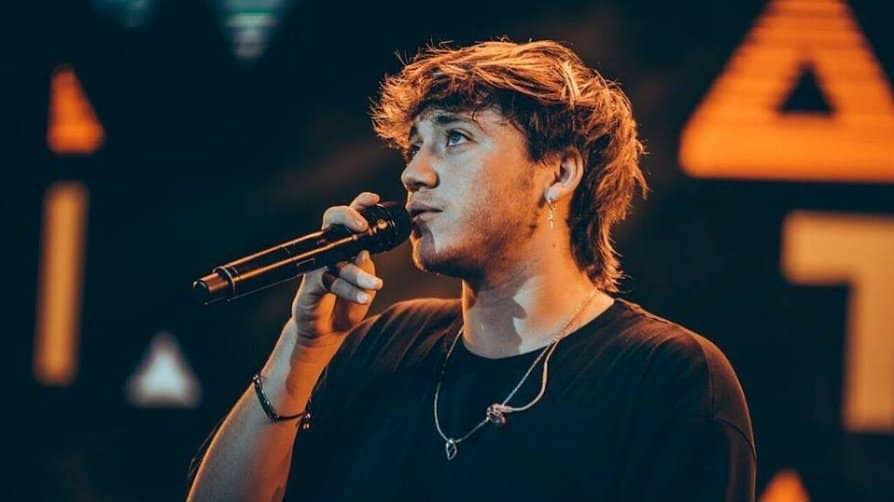 Paulo Londra firmó con Warner Music: “Estoy feliz con esta nueva etapa”