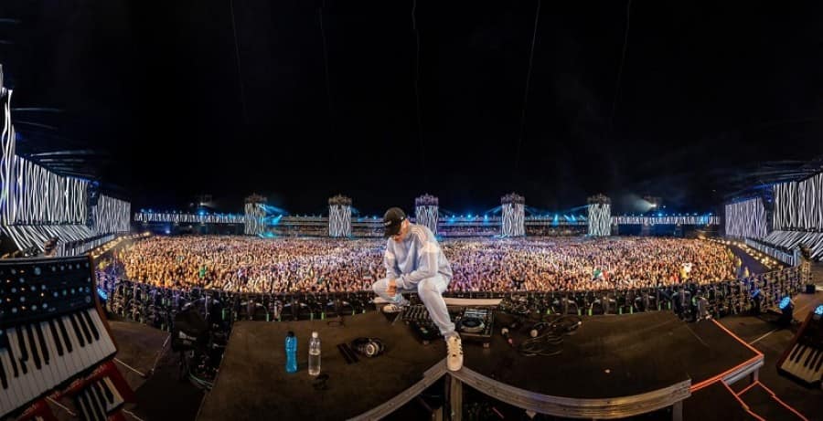 BIZARRAP continúa su gira internacional