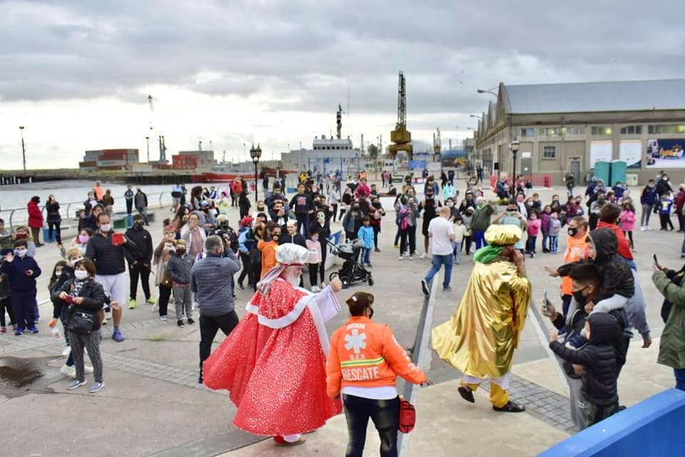 La alegría de los Reyes Magos se vivió en el Puerto de Bahía Blanca