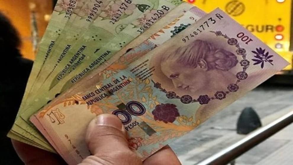 Acordaron un aumento del 20% del salario mínimo en cuatro tramos
